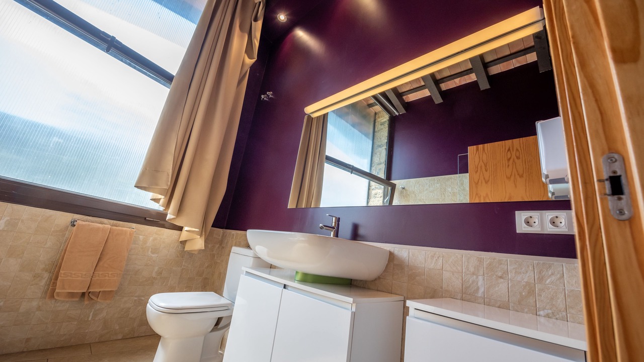 Photo of Bathroom in Fares