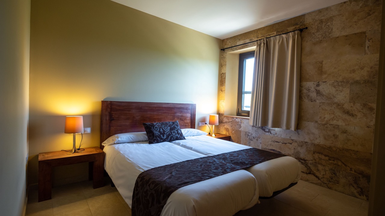 Photo of Bedroom in Fares