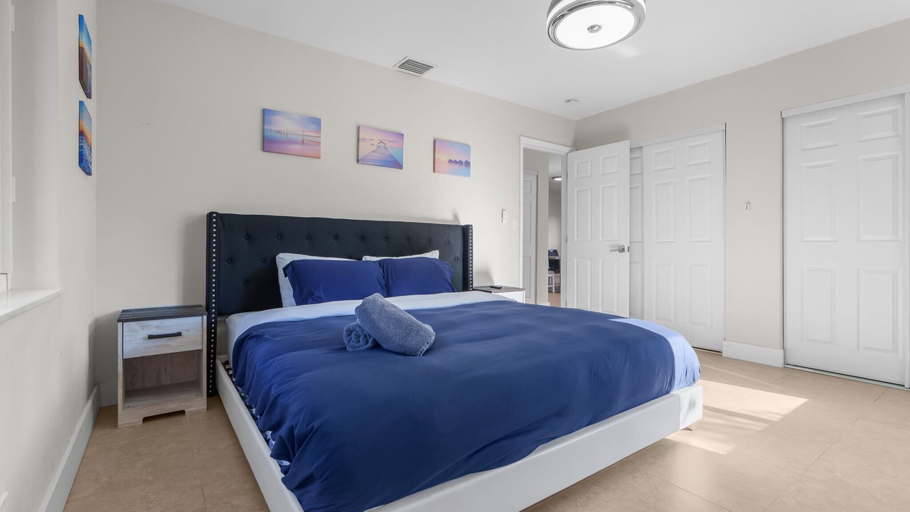 Photo of Bedroom in Coral Shores