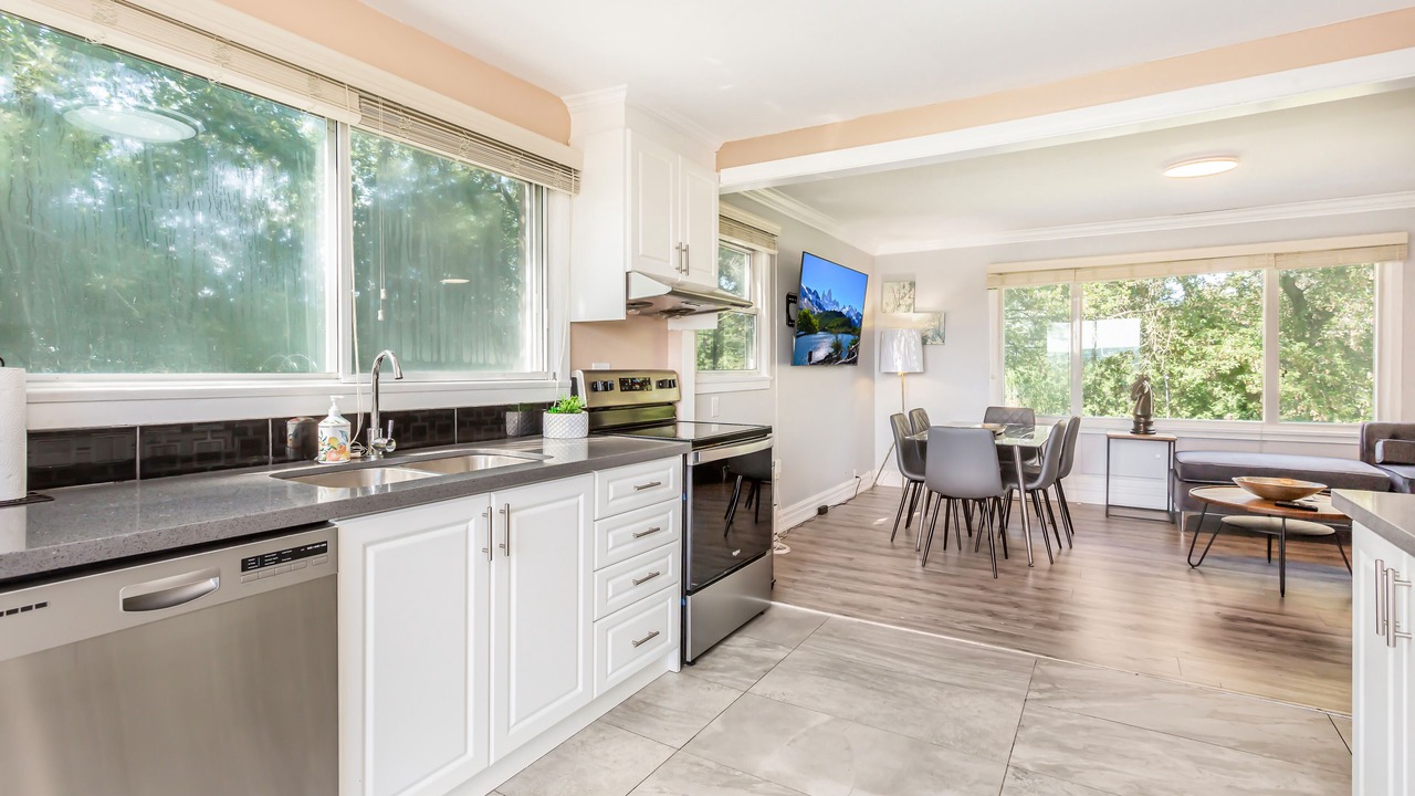 Photo of Kitchen in Halton Regional Municipality