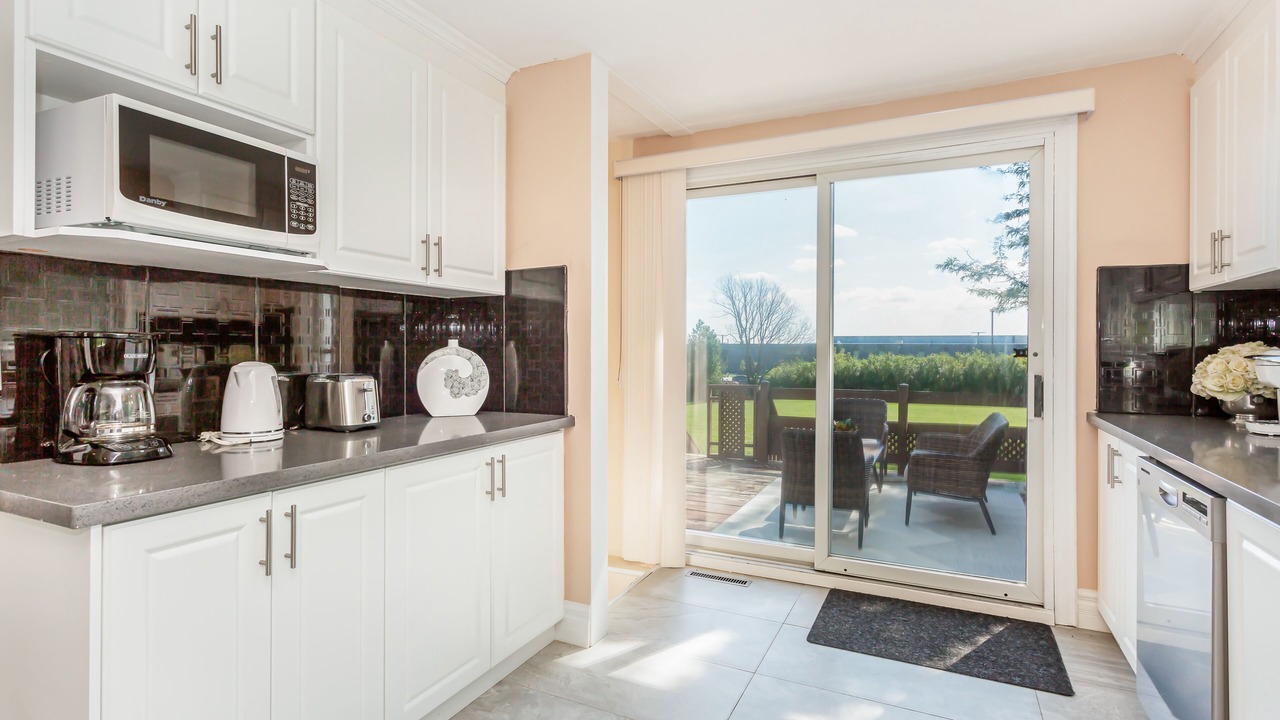 Photo of Kitchen in Halton Regional Municipality