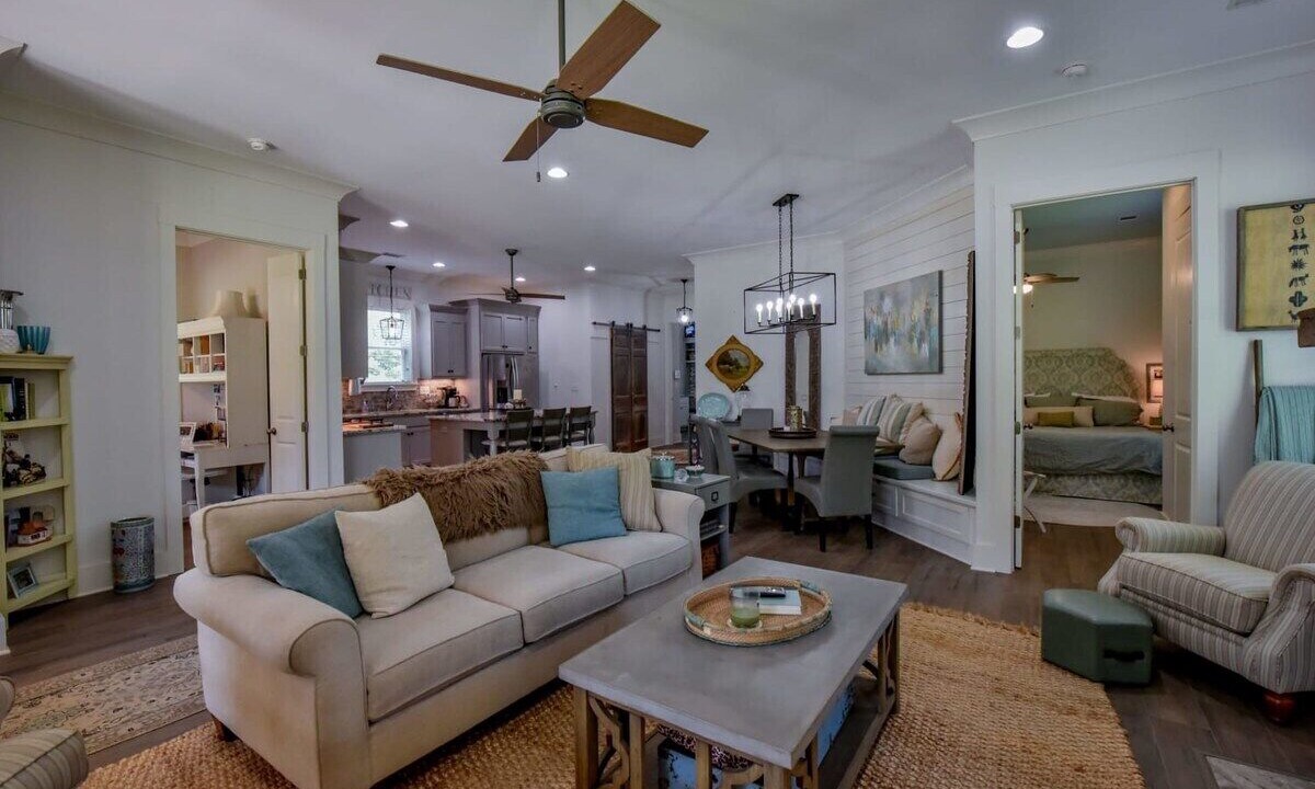 Photo of Livingroom in Tuscaloosa