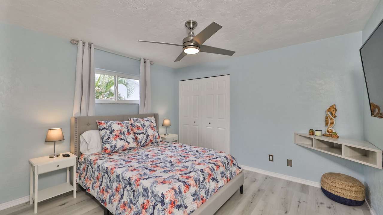 Photo of Bedroom in Apollo Beach