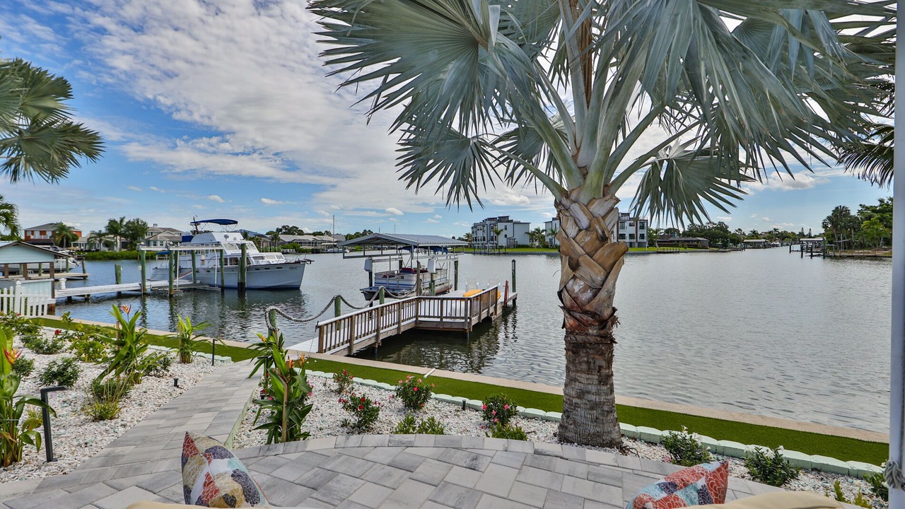 Photo of Patio Balcony in Apollo Beach