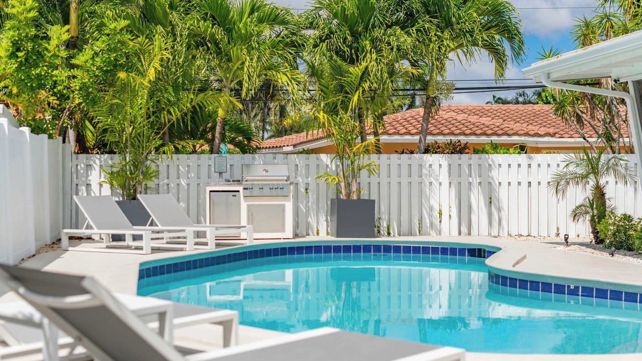 Photo of Outdoor in Dolphin Isles