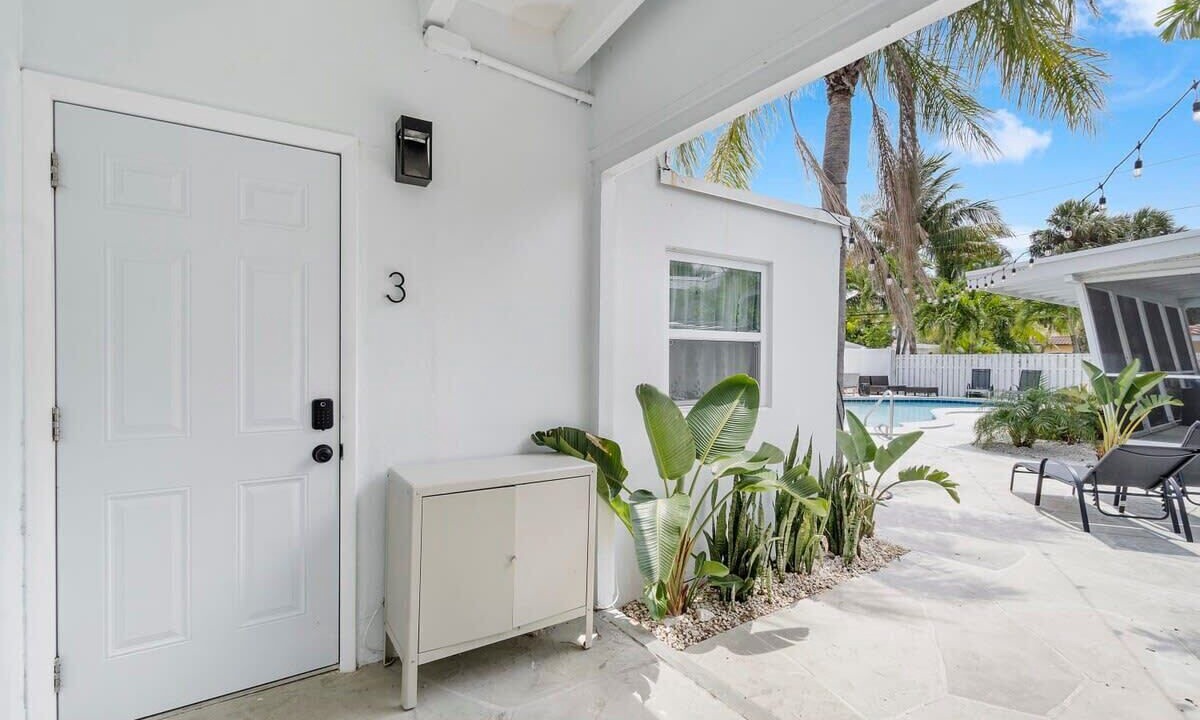 Photo of Others in Dolphin Isles