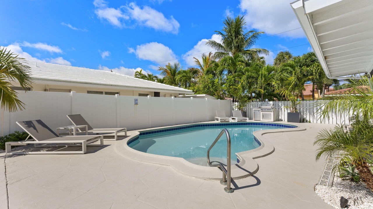 Photo of Outdoor in Dolphin Isles
