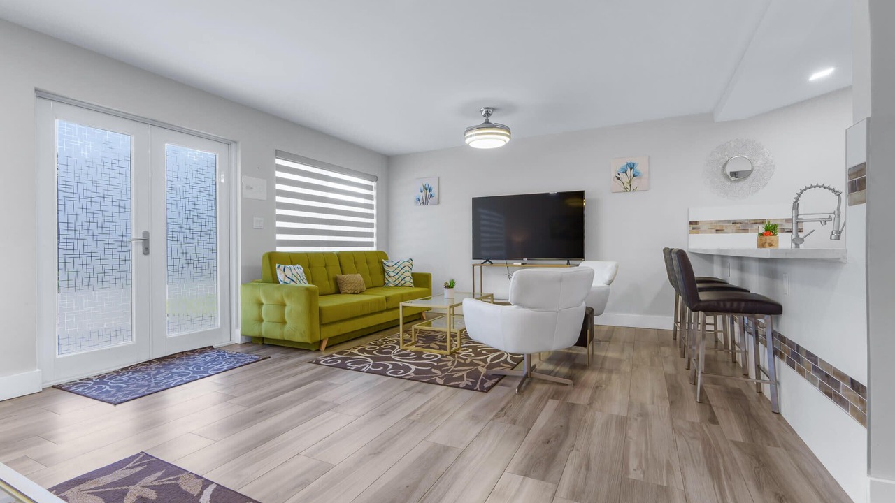 Photo of Livingroom in Coral Ridge