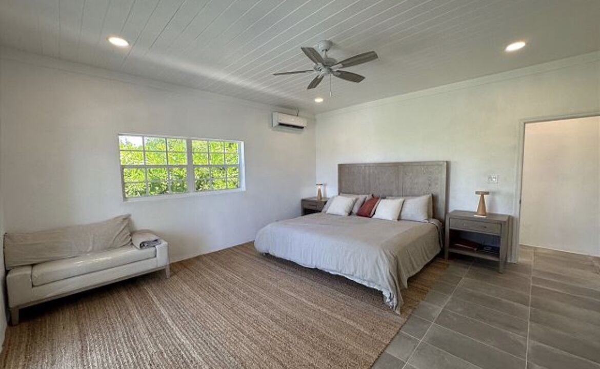 Photo of Bedroom in Winding Bay