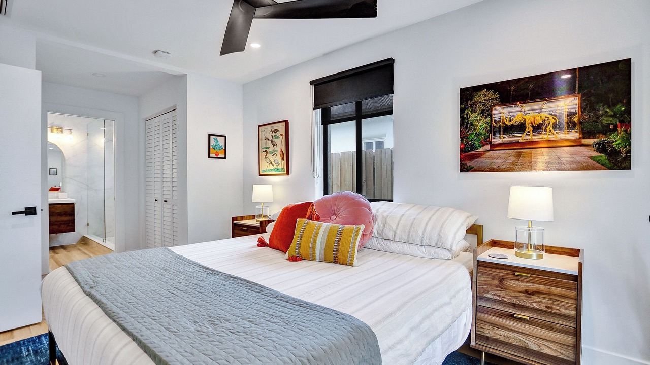 Photo of Bedroom in Lake Ridge
