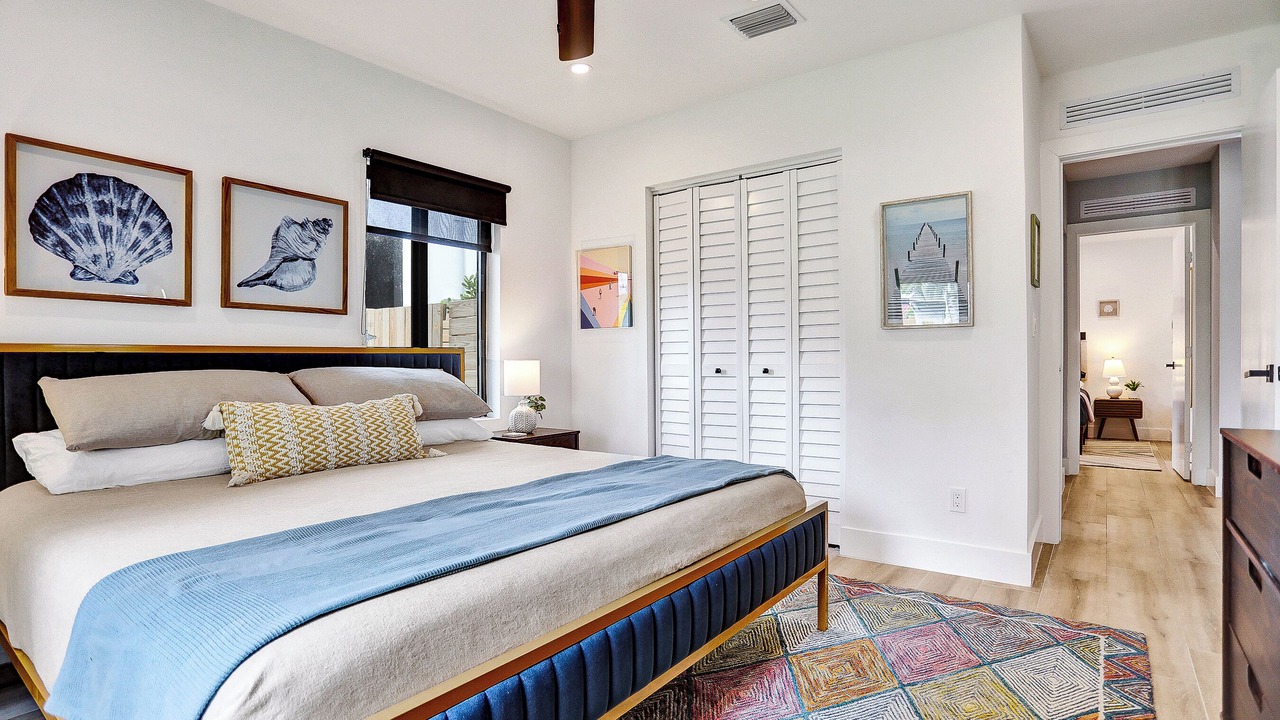 Photo of Bedroom in Lake Ridge