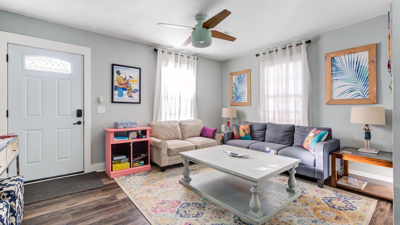 Photo of Livingroom in Bellview