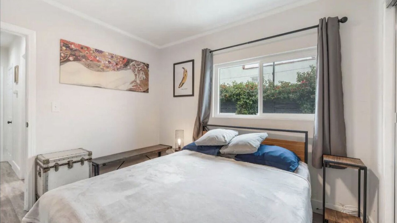 Photo of Bedroom in East Hollywood