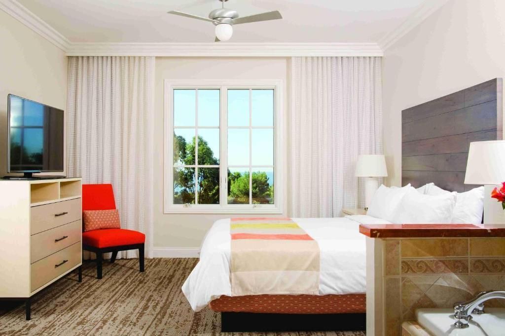 Photo of Bedroom in Newport Coast