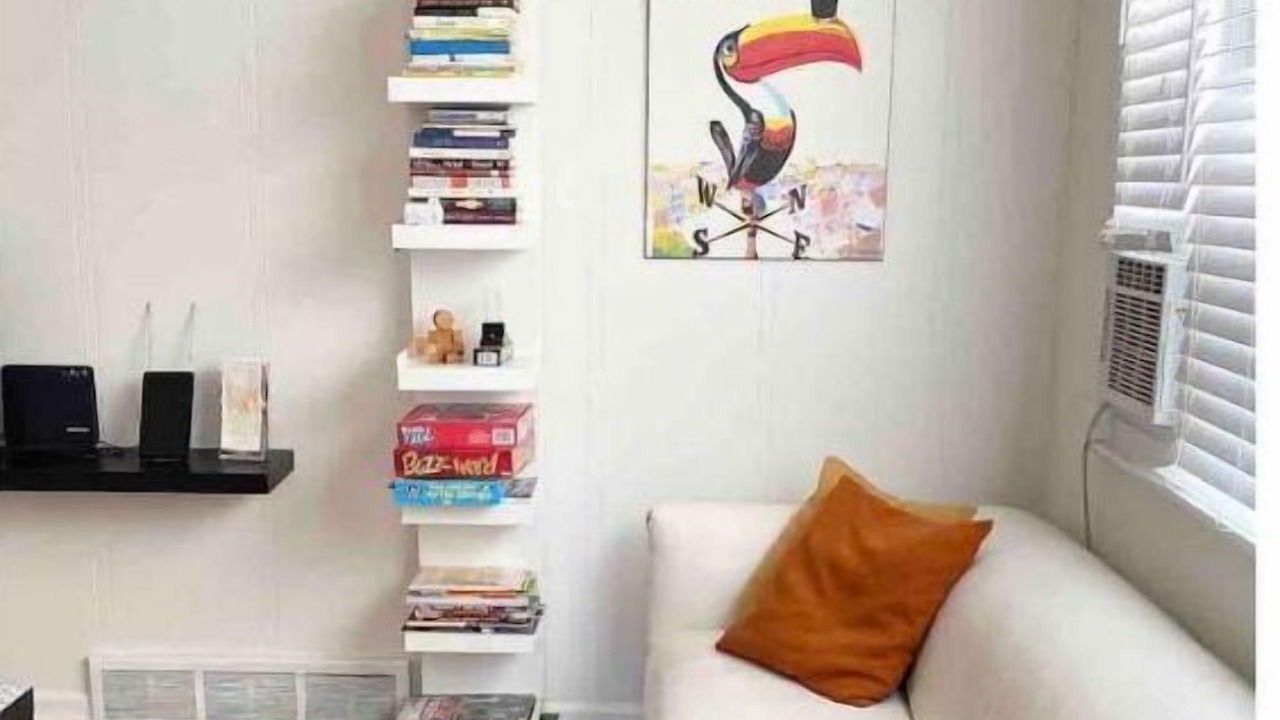 Photo of Livingroom in Front Park