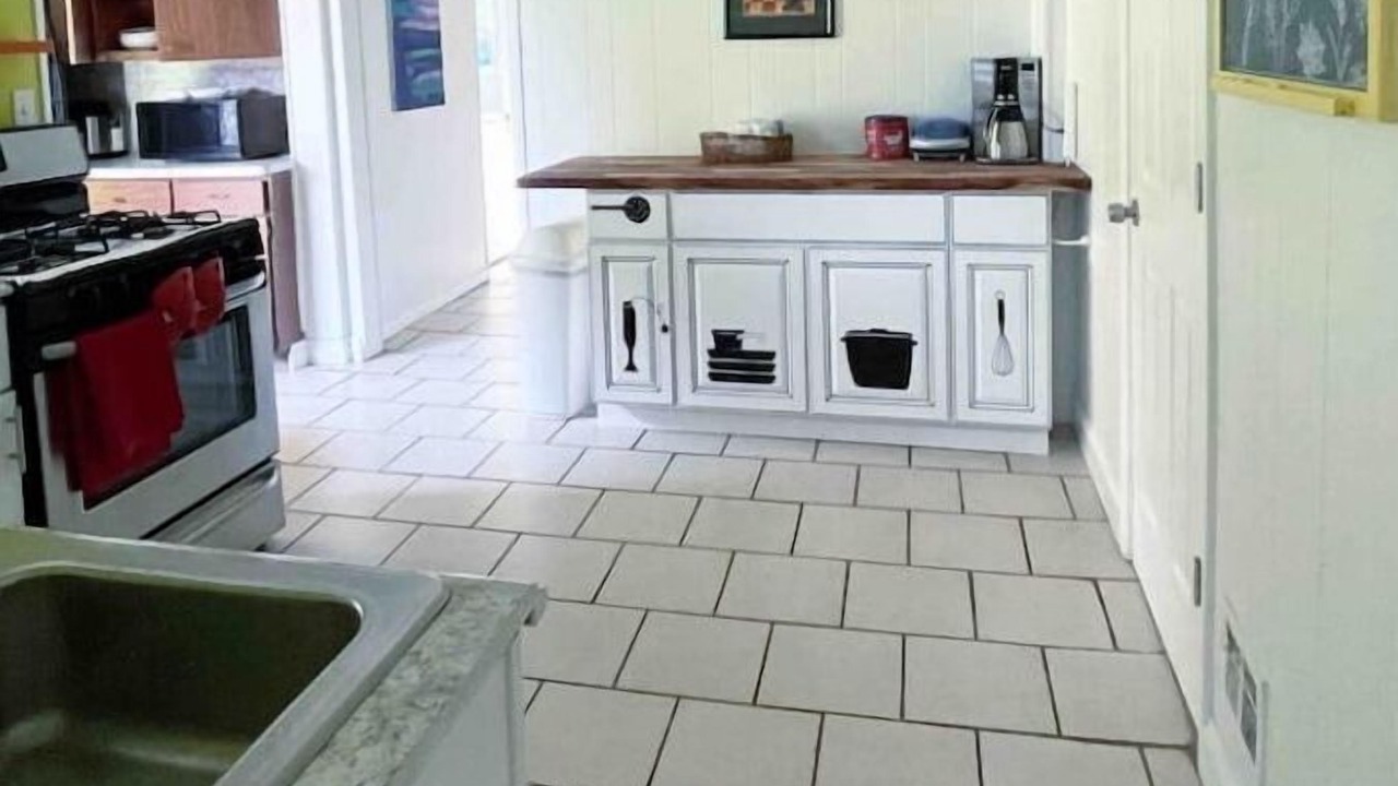 Photo of Kitchen in Front Park