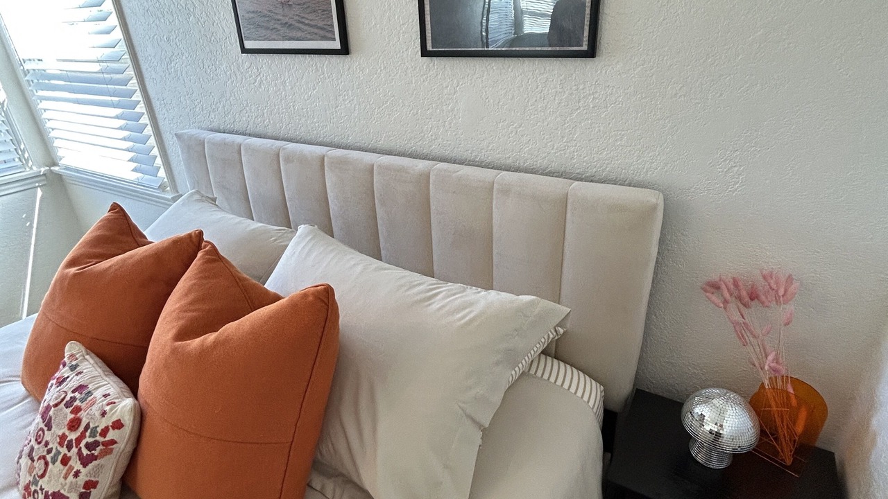 Photo of Bedroom in East Side Costa Mesa