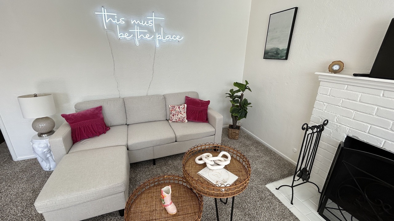 Photo of Livingroom in East Side Costa Mesa