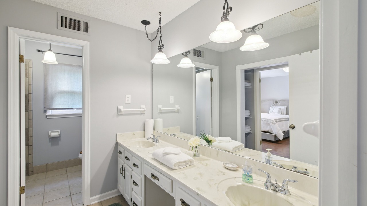 Photo of Bathroom in Olive Branch