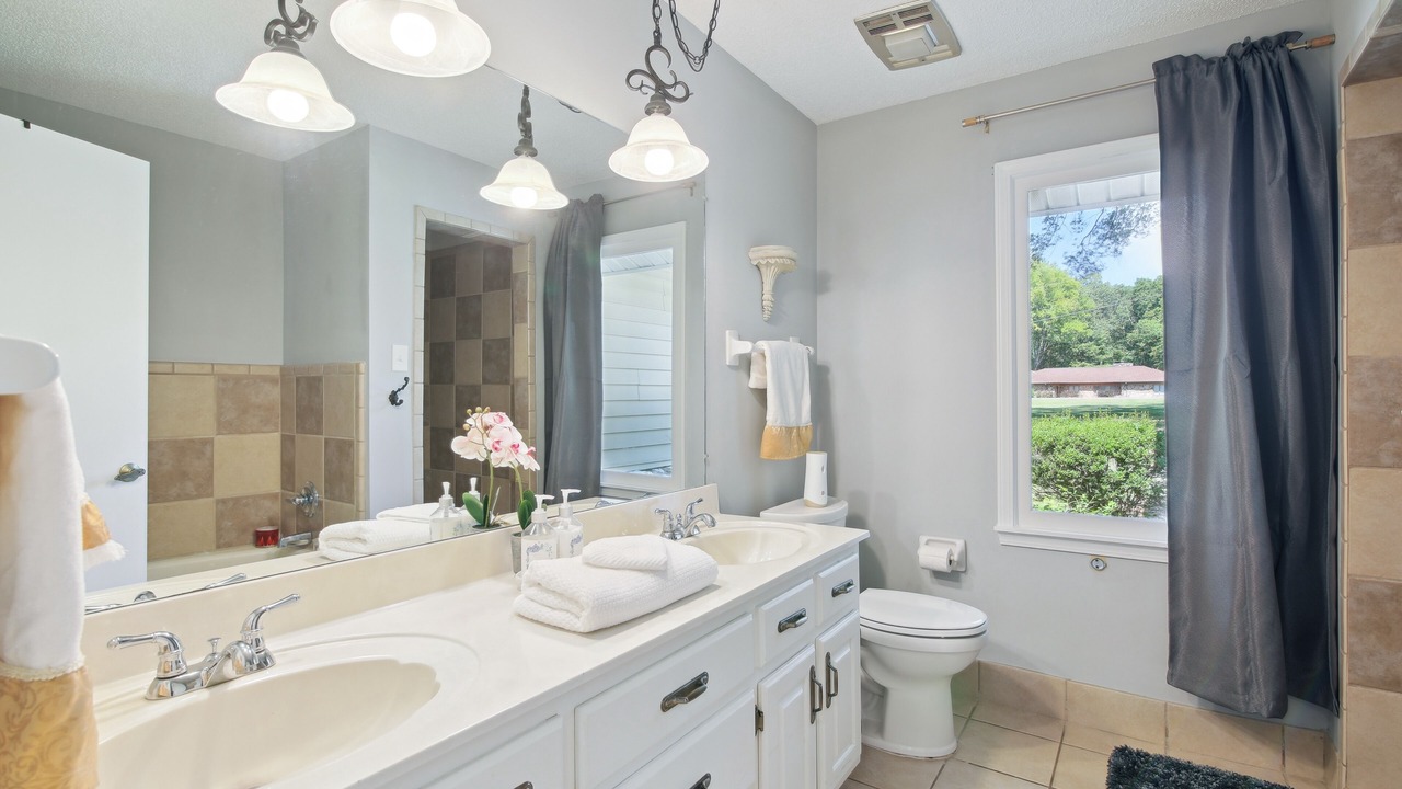 Photo of Bathroom in Olive Branch