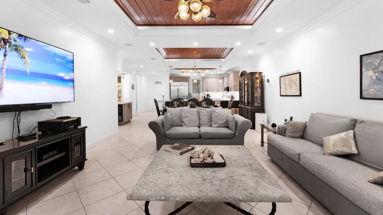 Photo of Livingroom in Bahamas Terrace