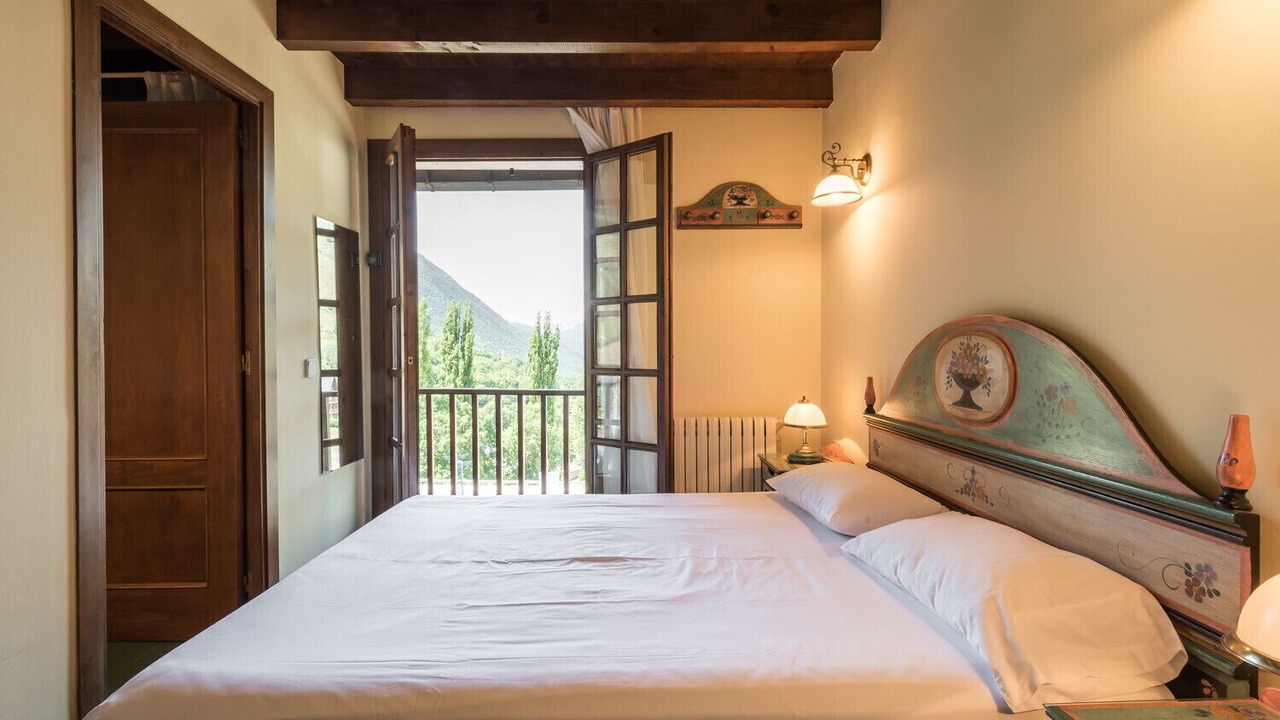 Photo of Bedroom in Pujo