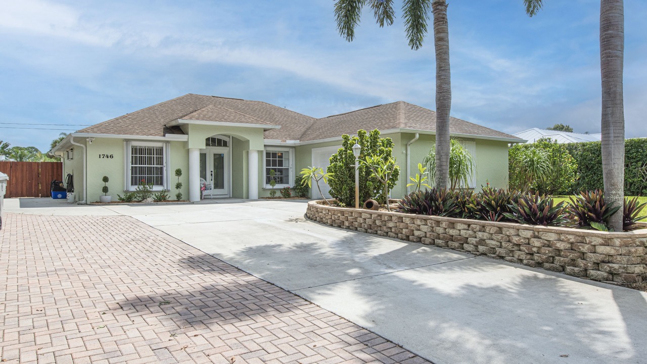 Photo of Outdoor in Florida Ridge