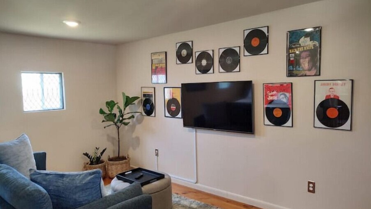 Photo of Livingroom in Downtown