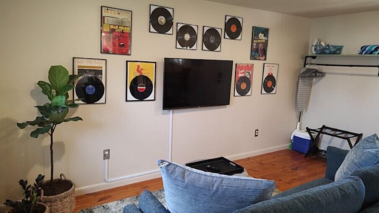 Photo of Livingroom in Downtown