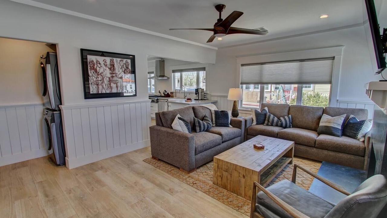 Photo of Livingroom in Newport Beach