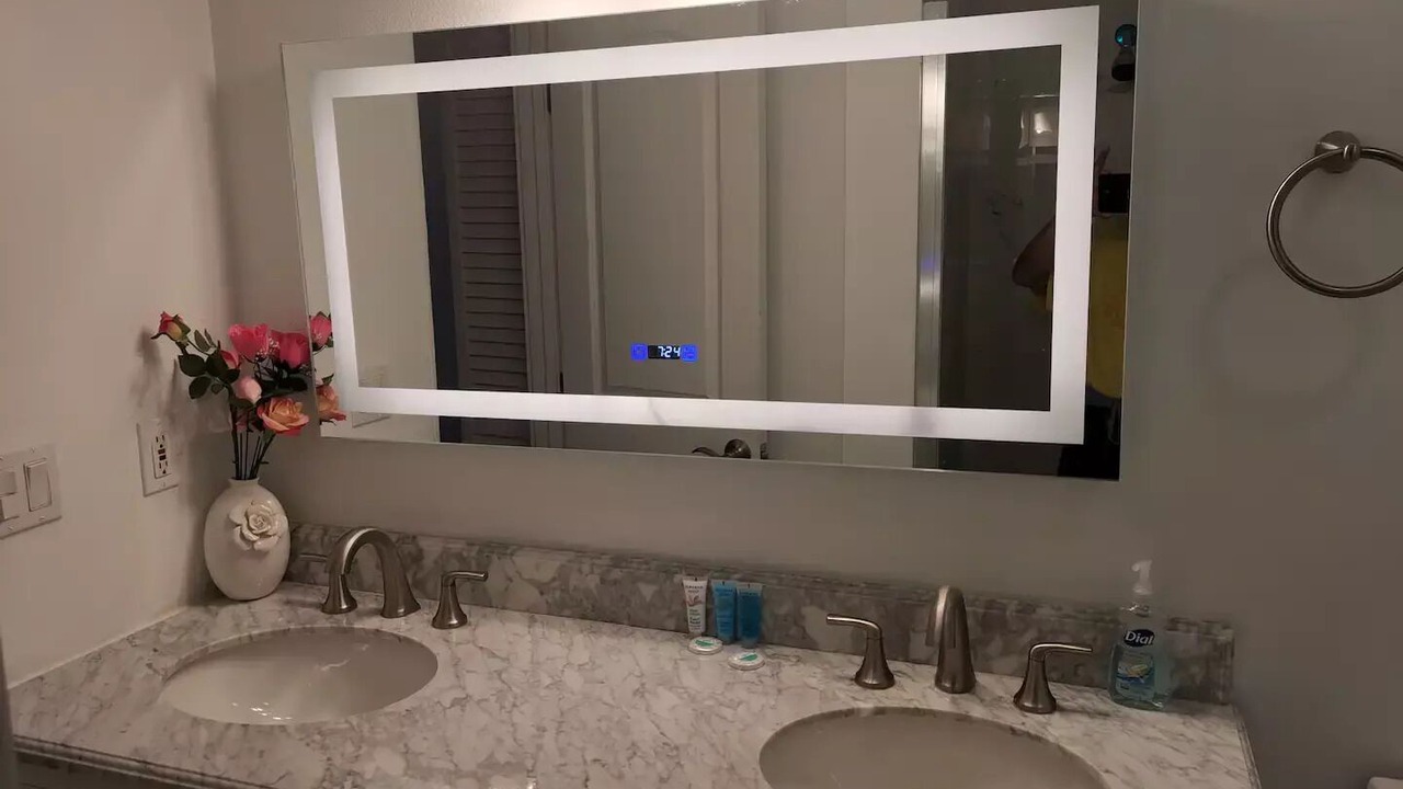 Photo of Bathroom in Thousand Oaks