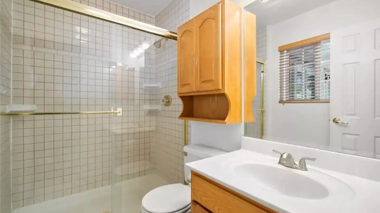 Photo of Bathroom in Thousand Oaks