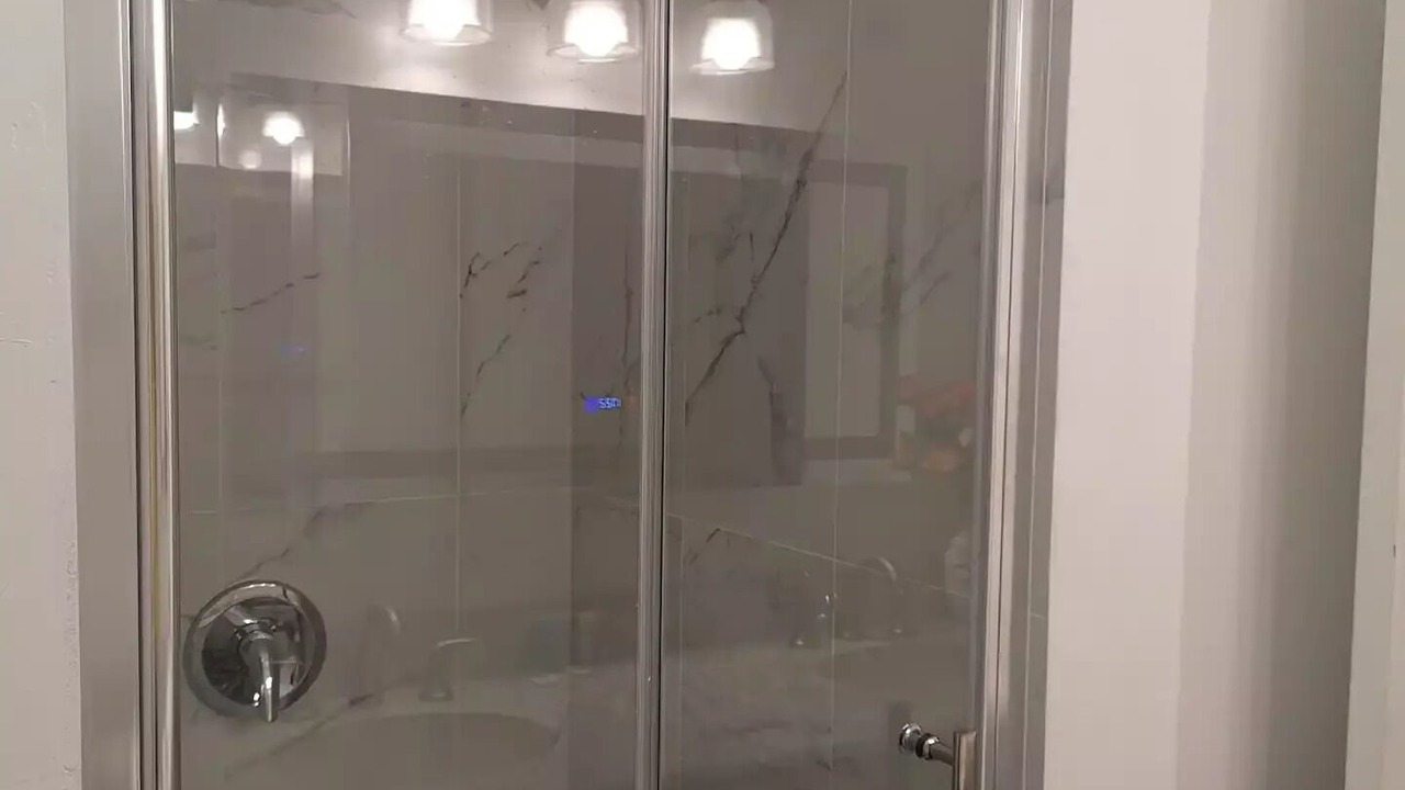Photo of Bathroom in Thousand Oaks