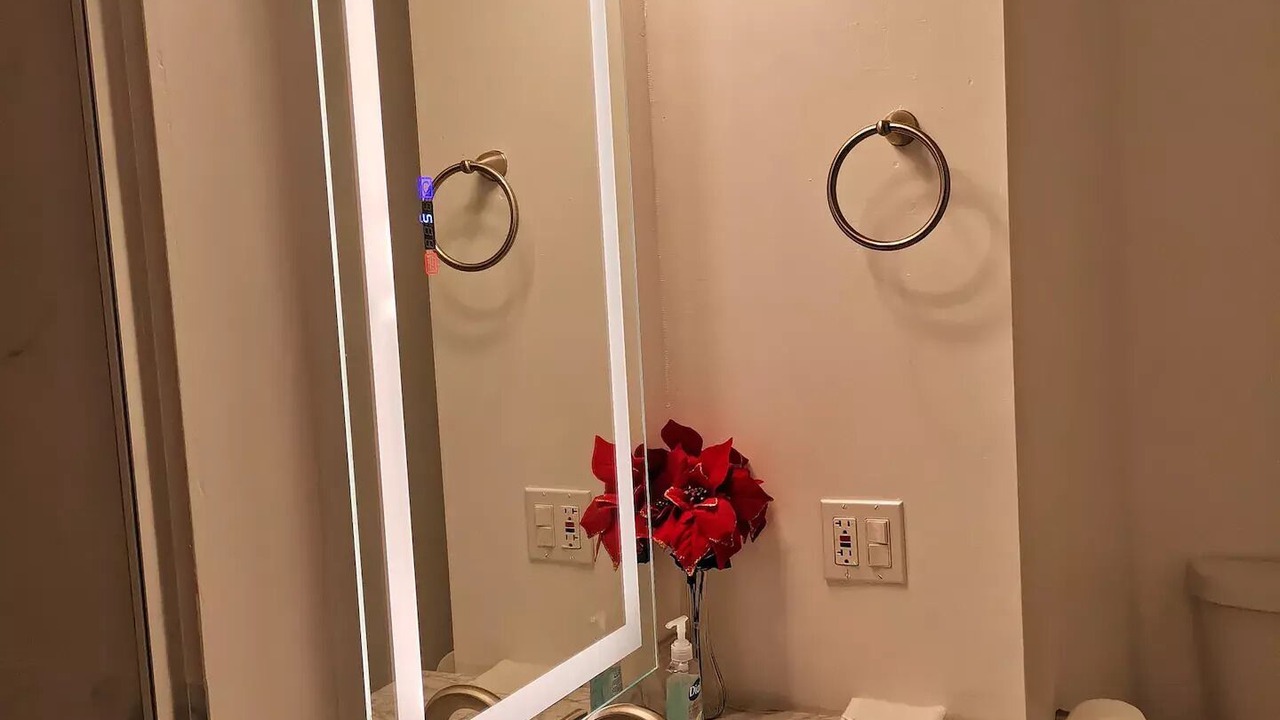 Photo of Bathroom in Thousand Oaks