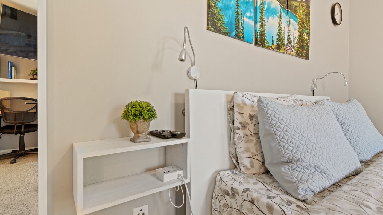 Photo of Bedroom in Fox Hills