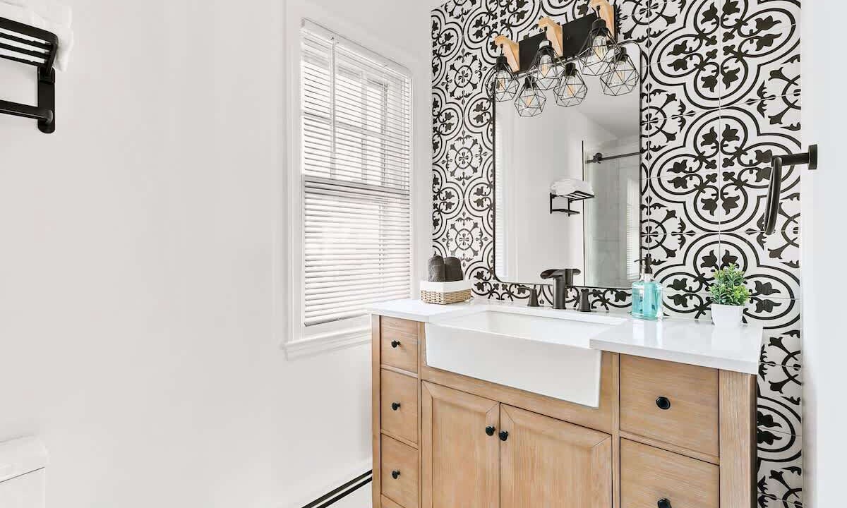 Photo of Bathroom in New Rochelle
