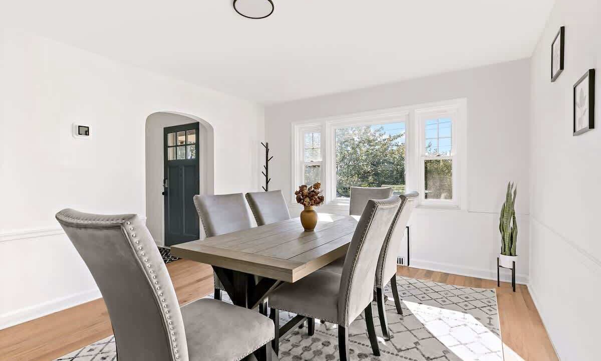Photo of Livingroom in New Rochelle