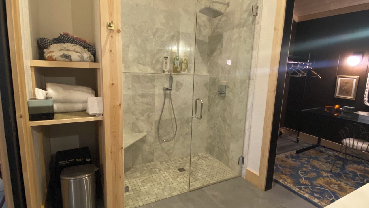Photo of Bathroom in Hendersonville