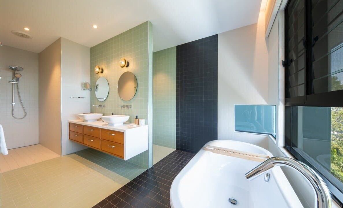 Photo of Bathroom in Airlie Beach