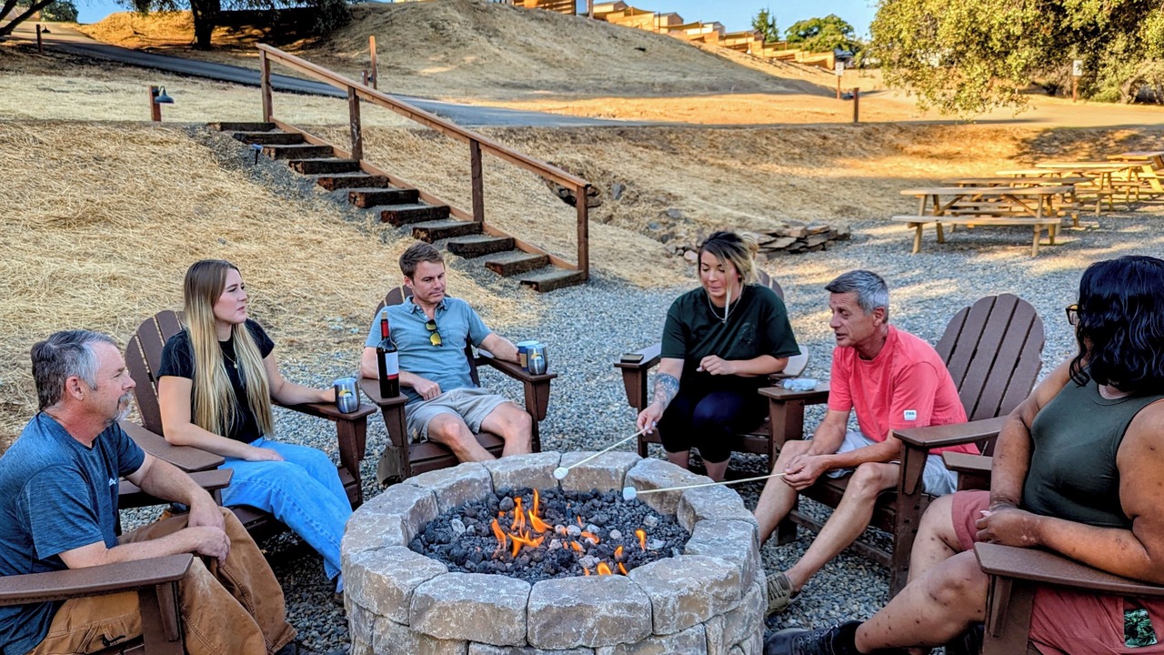 Photo of Others in Mariposa