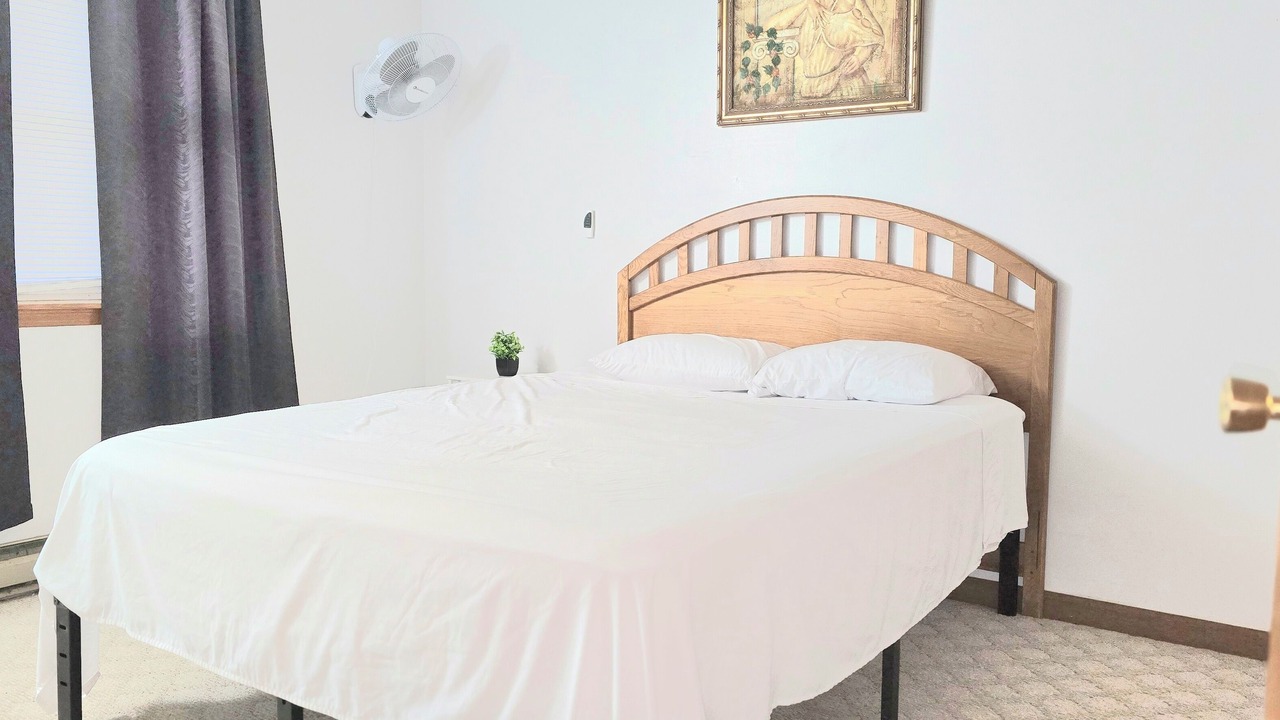 Photo of Bedroom in North Tonawanda