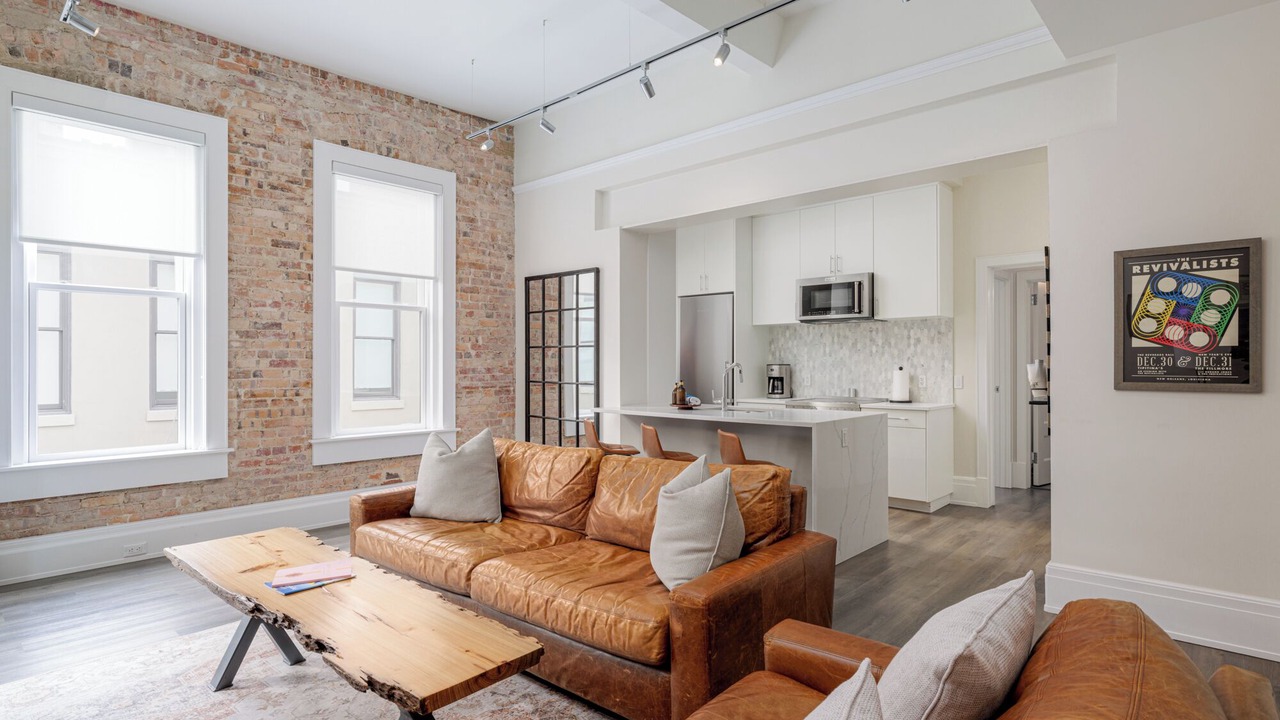 Photo of Livingroom in Downtown