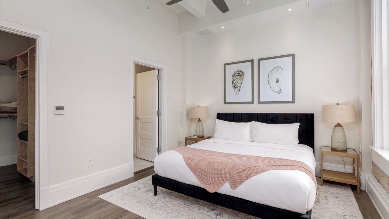 Photo of Bedroom in Downtown