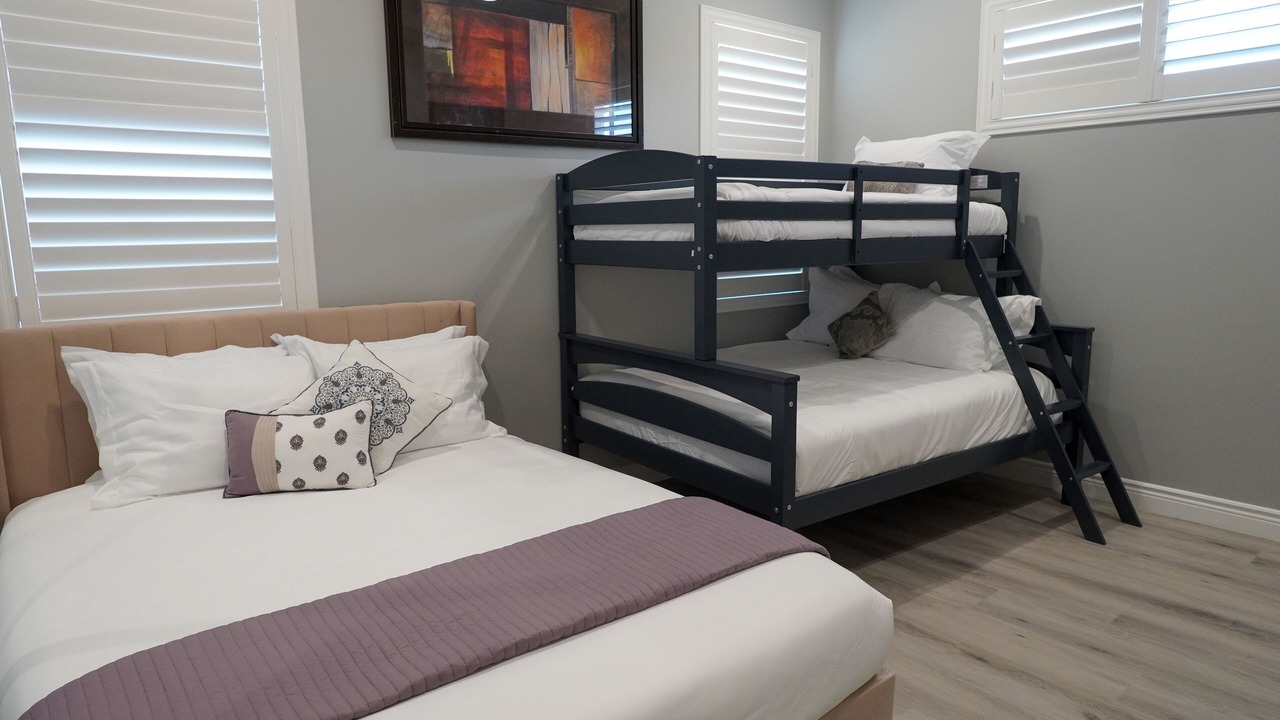 Photo of Bedroom in Midway City