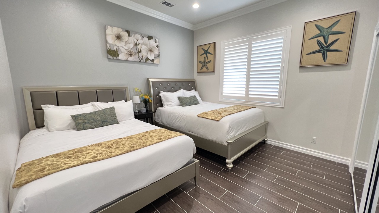 Photo of Bedroom in Midway City