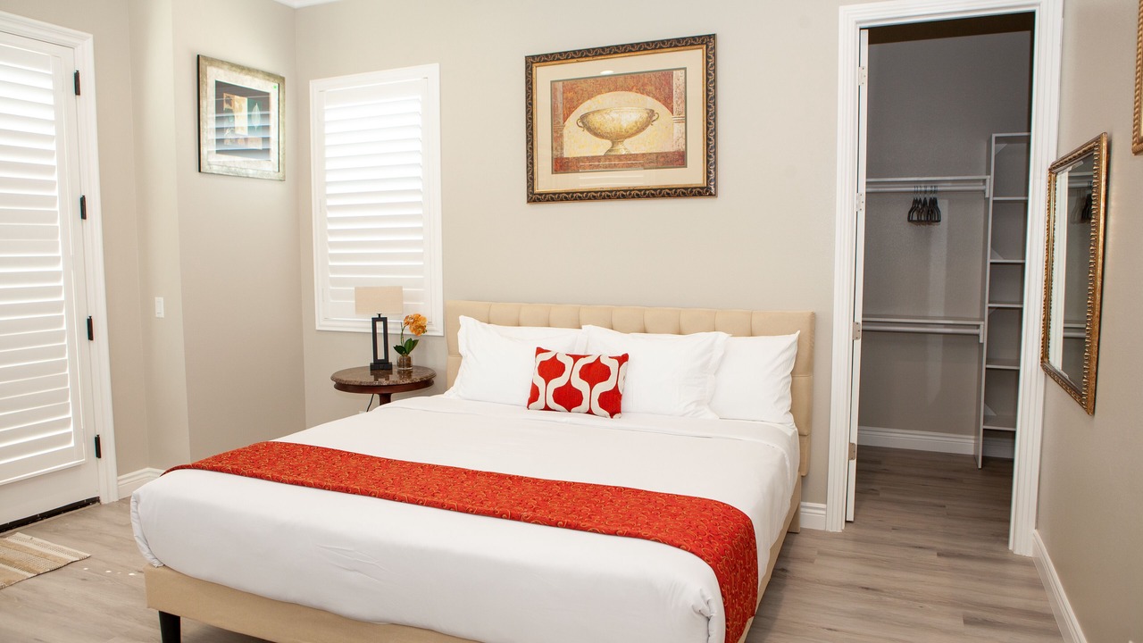 Photo of Bedroom in Midway City