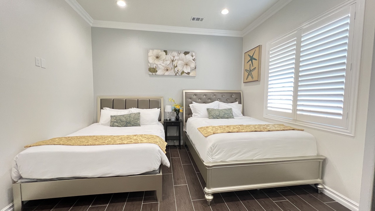 Photo of Bedroom in Midway City