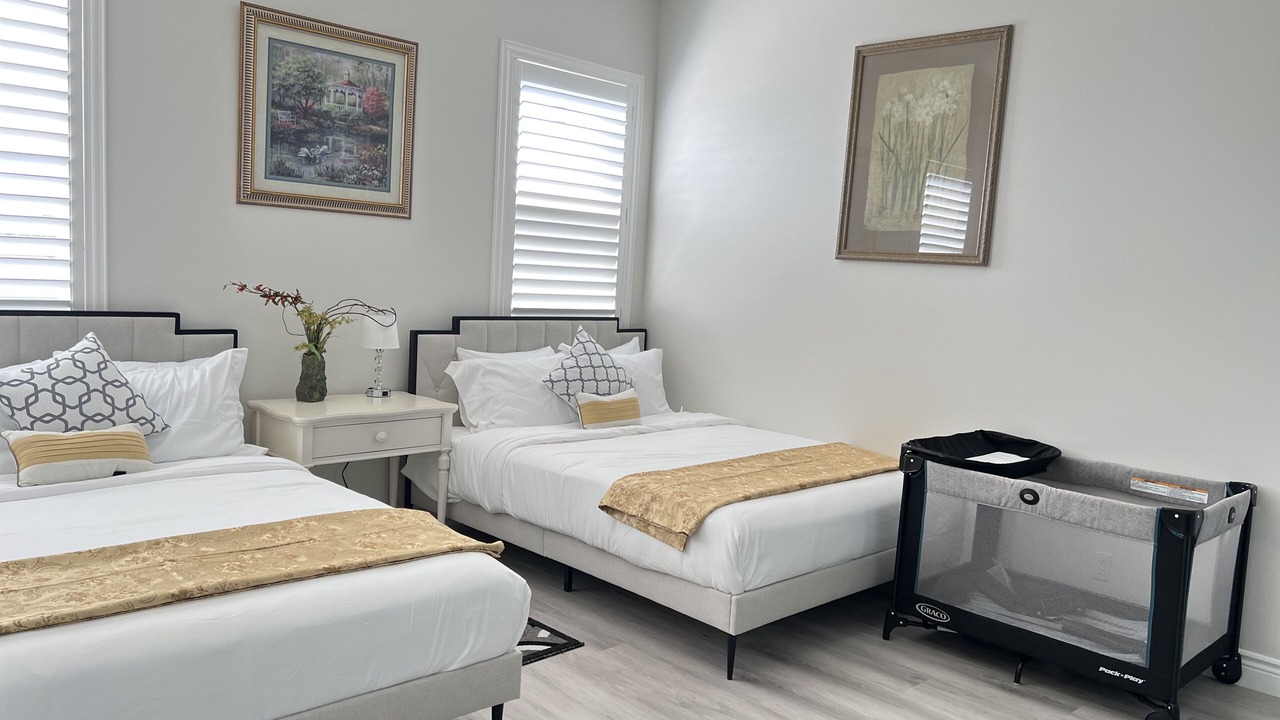 Photo of Bedroom in Midway City