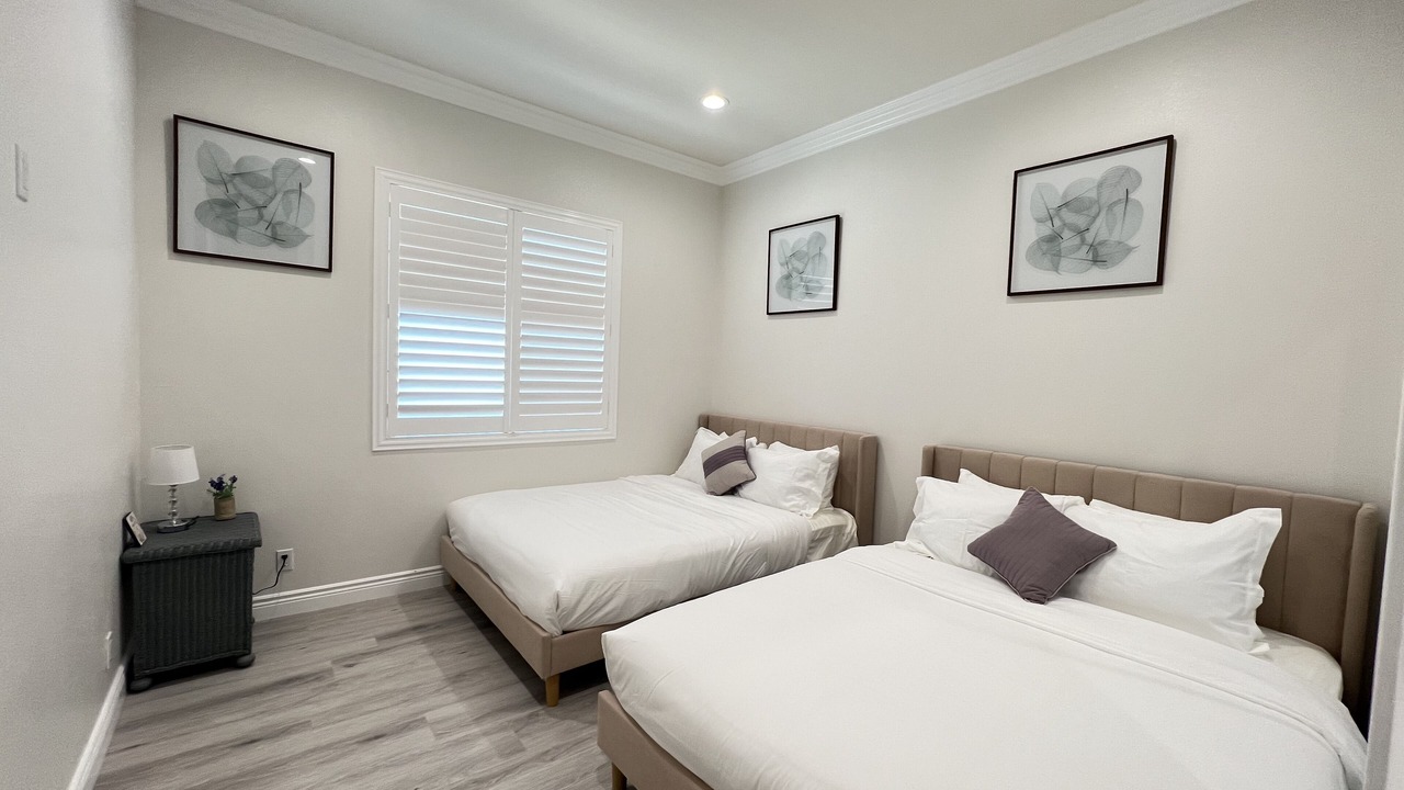 Photo of Bedroom in Midway City