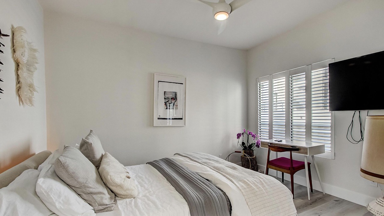 Photo of Bedroom in Pacific Palisades